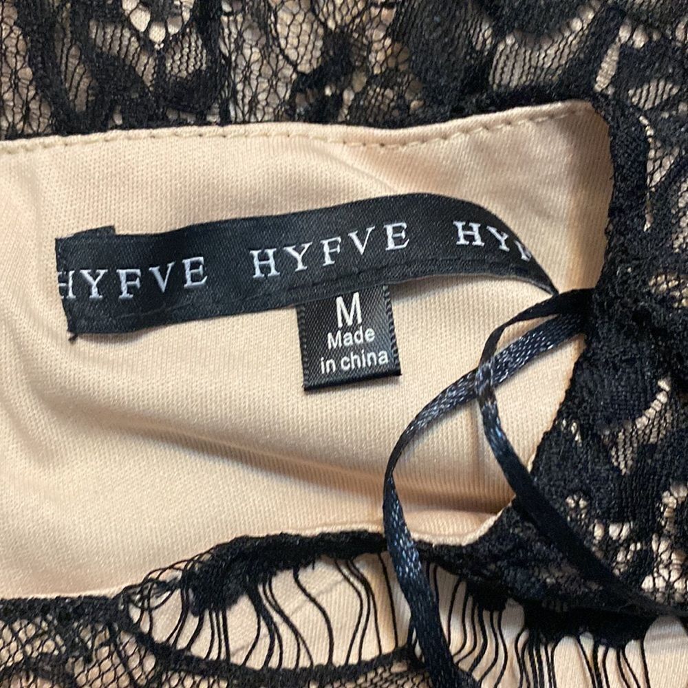 HYFVE 2 piece skirt set black/cream lining, size M - Picture 6 of 6